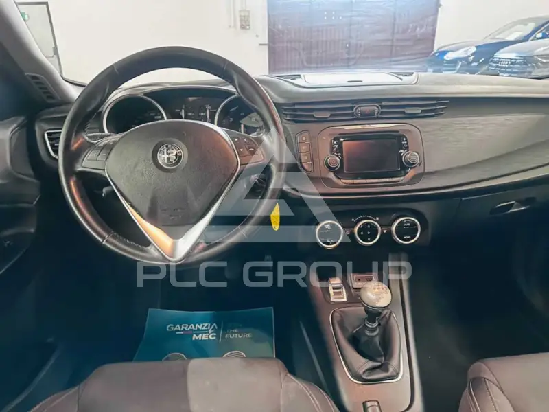 2016 Alfa Romeo Giulia