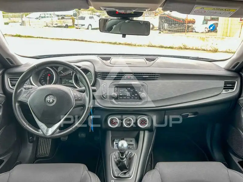 2016 Alfa Romeo Giulia