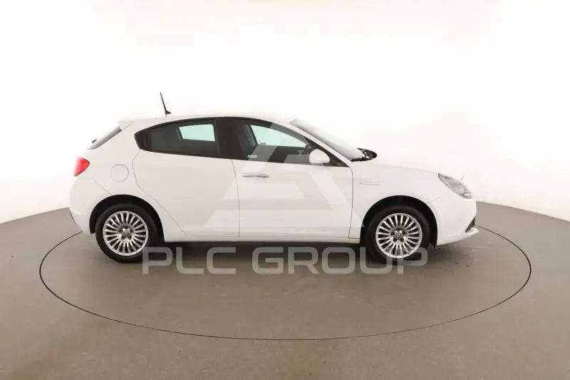 2016 Alfa Romeo Giulia