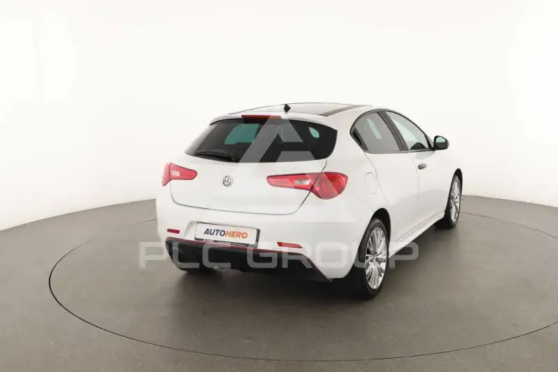 2016 Alfa Romeo Giulia