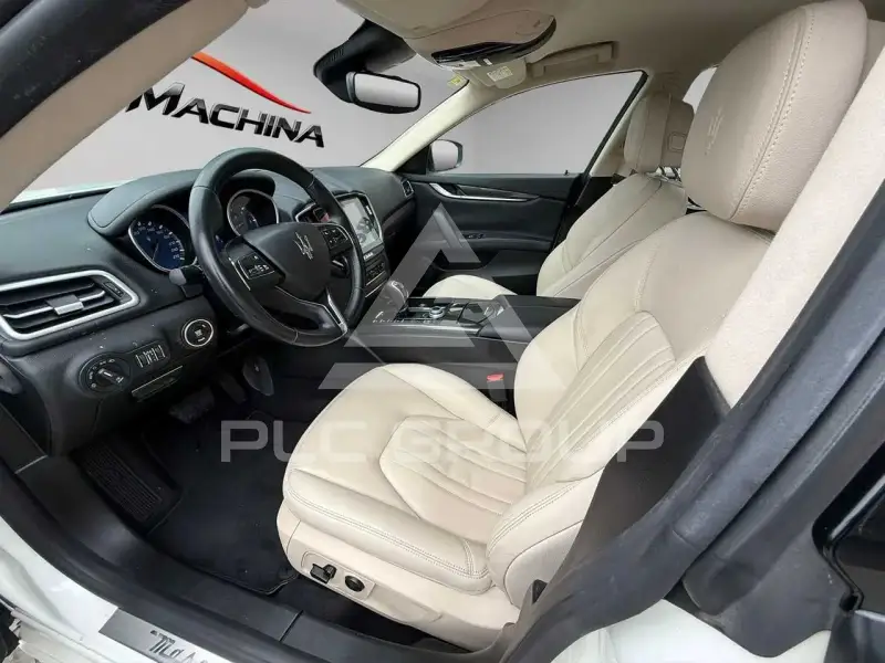 2016 Maserati GHIBLI