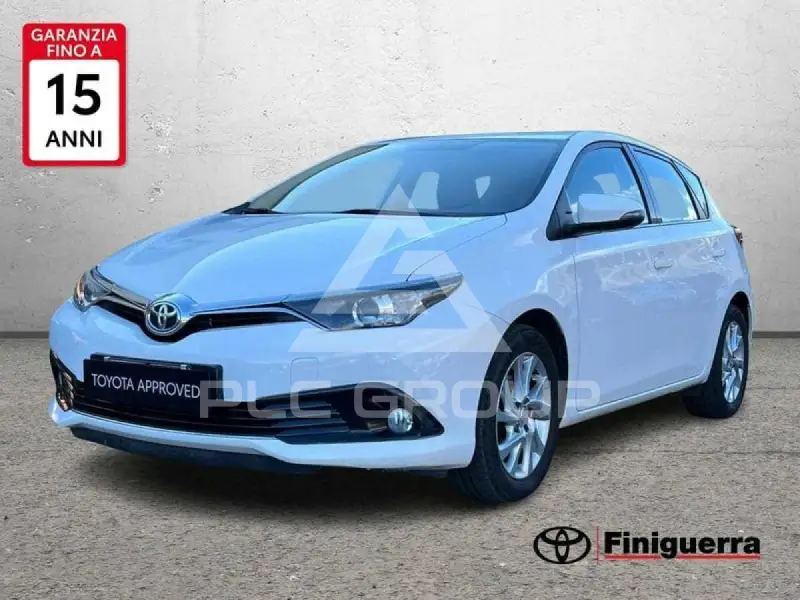 2016 Toyota AURIS