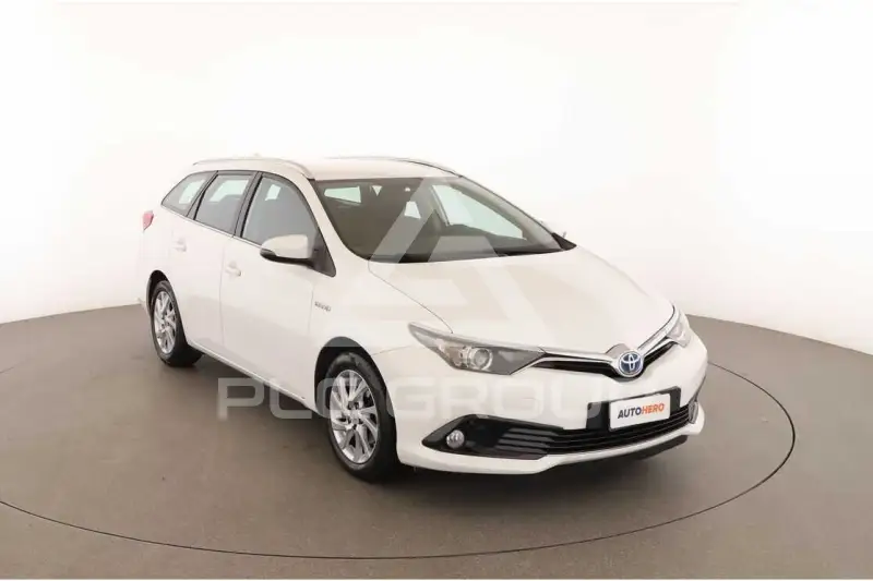 2016 Toyota AURIS