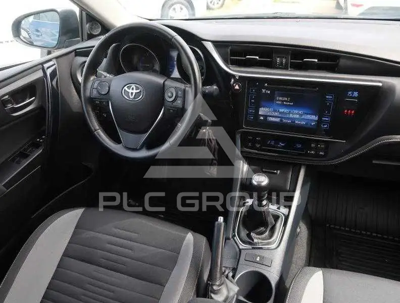 2016 Toyota AURIS