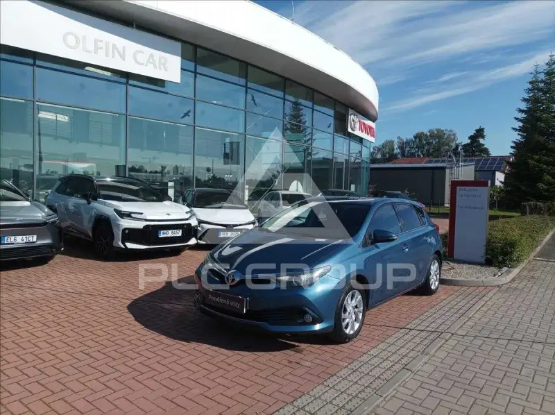 2016 Toyota AURIS