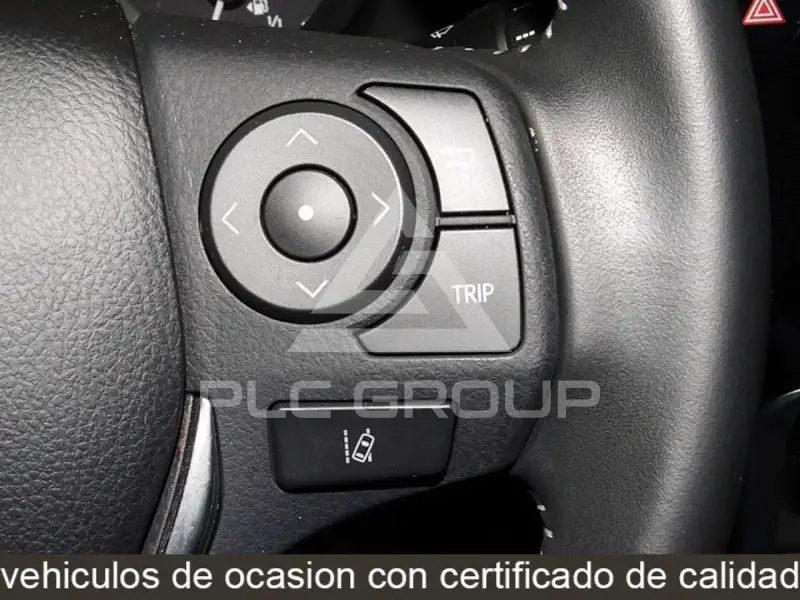 2016 Toyota AURIS