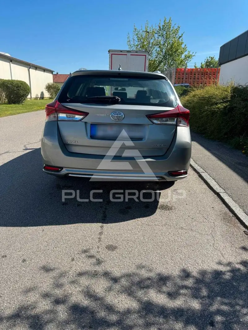 2016 Toyota AURIS
