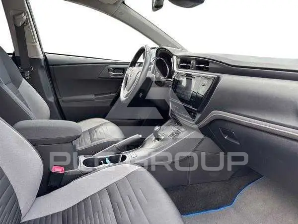 2016 Toyota AURIS