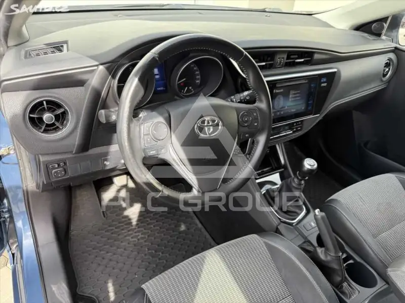 2016 Toyota AURIS