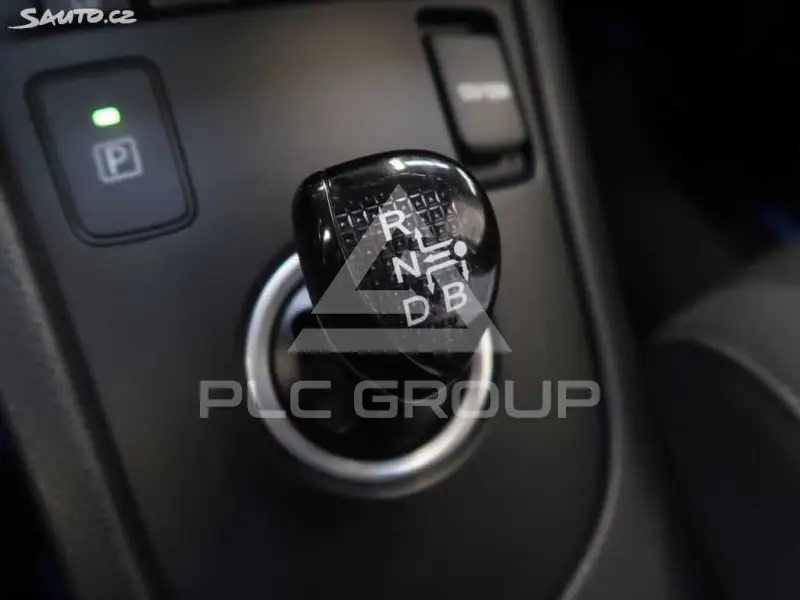 2016 Toyota AURIS