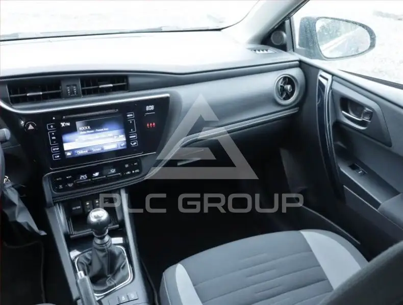 2016 Toyota AURIS
