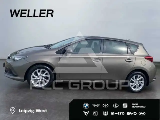 2016 Toyota AURIS