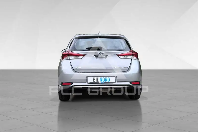 2016 Toyota AURIS