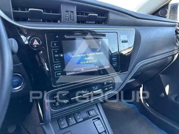 2016 Toyota AURIS