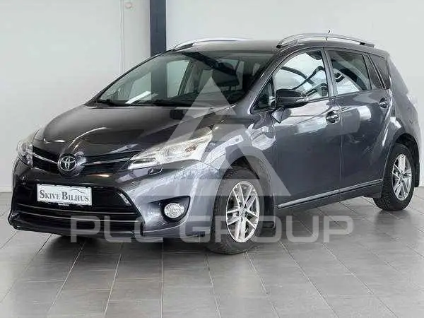 2016 Toyota VERSO