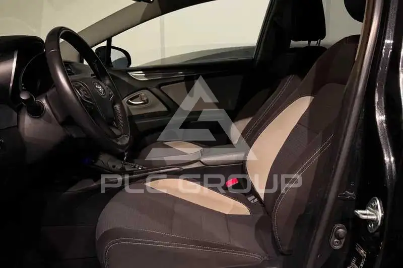 2016 Toyota Avensis