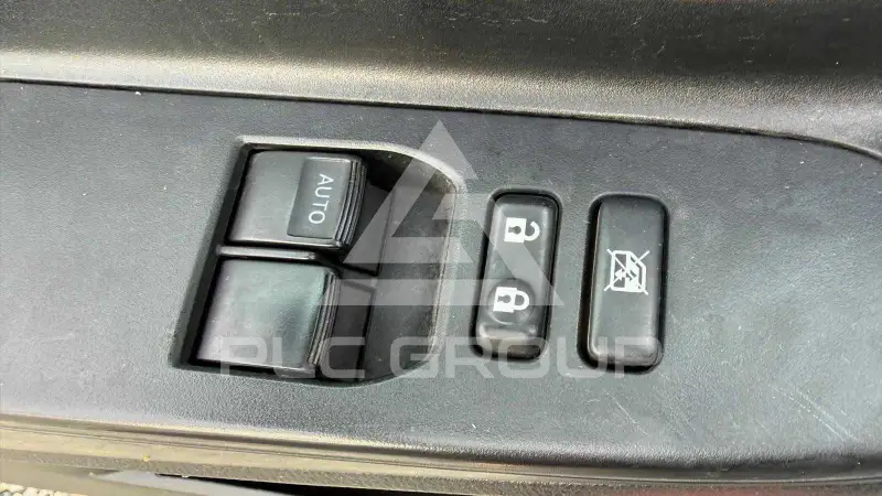 2016 Toyota YARIS