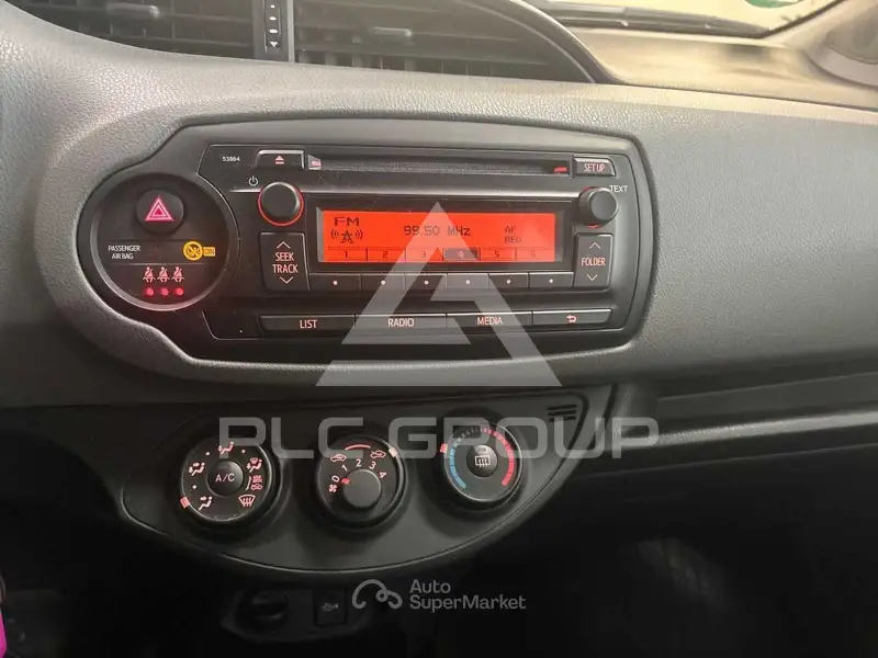 2016 Toyota YARIS