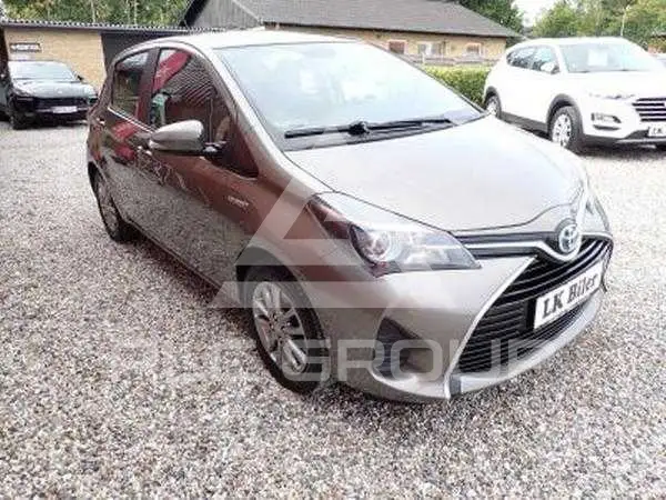 2016 Toyota YARIS