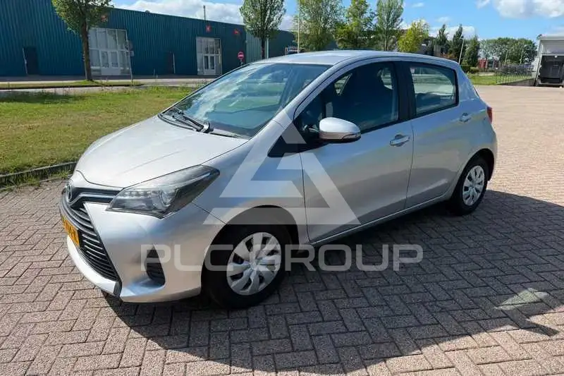 2016 Toyota YARIS