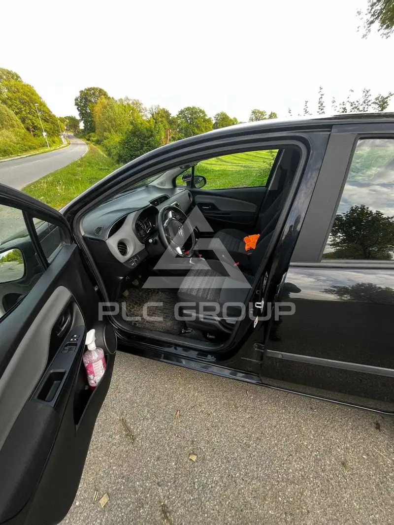 2016 Toyota YARIS