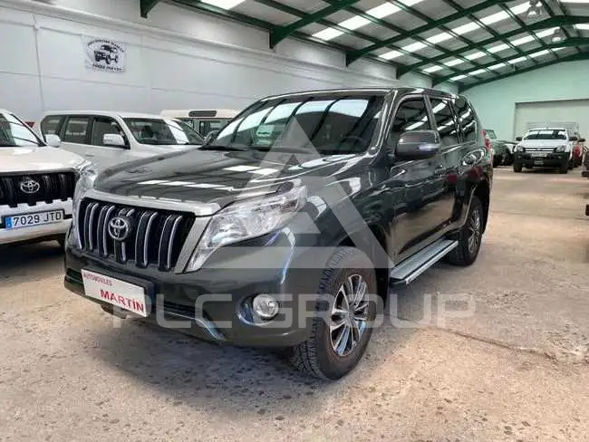 2016 Toyota LAND CRUISER