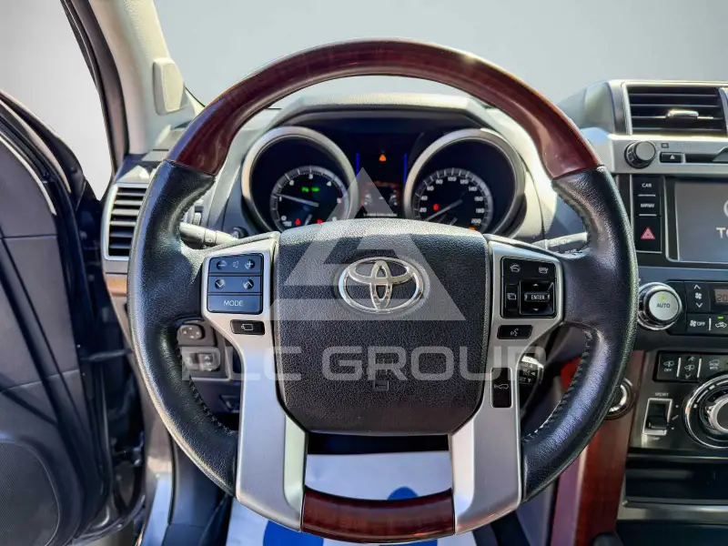 2016 Toyota LAND CRUISER