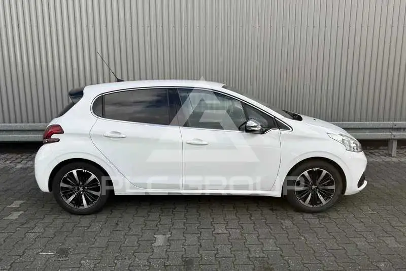 2016 Peugeot 208