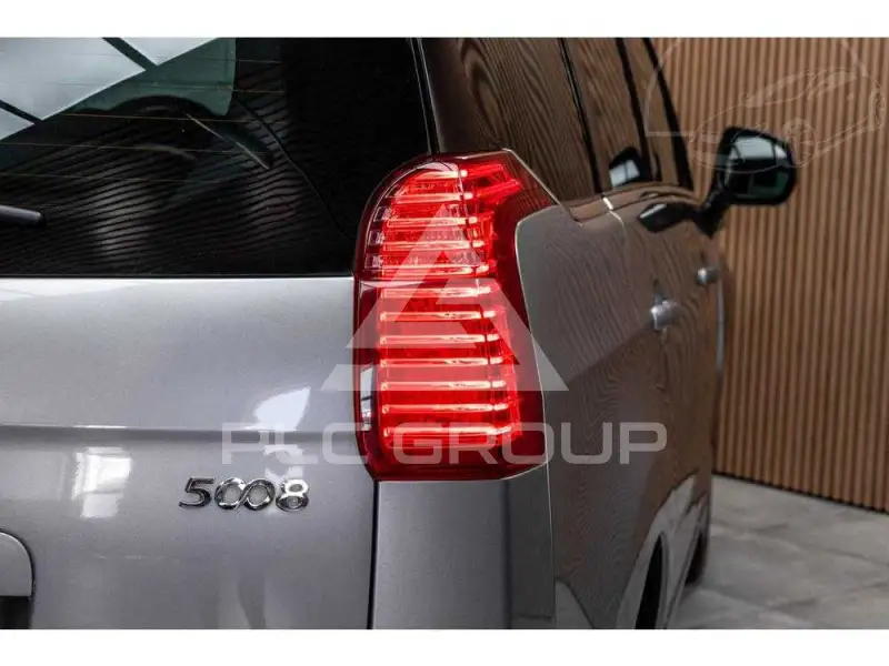 2016 Peugeot 5008