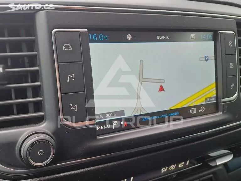 2016 Peugeot Traveller