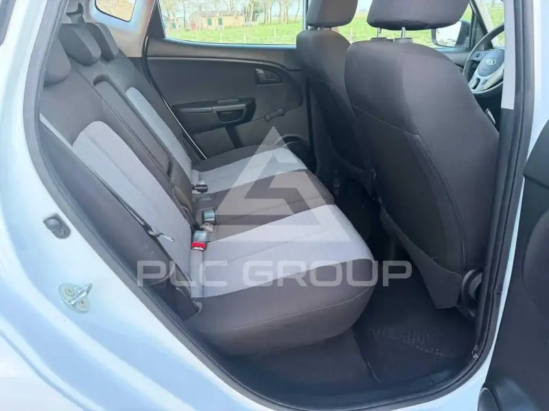 2016 KIA Venga