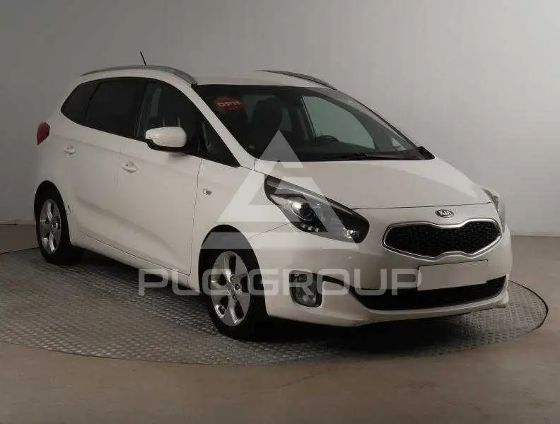 2016 KIA Carens