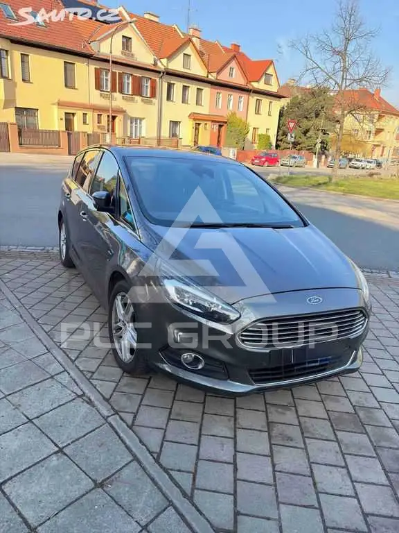 2016 Ford S-Max