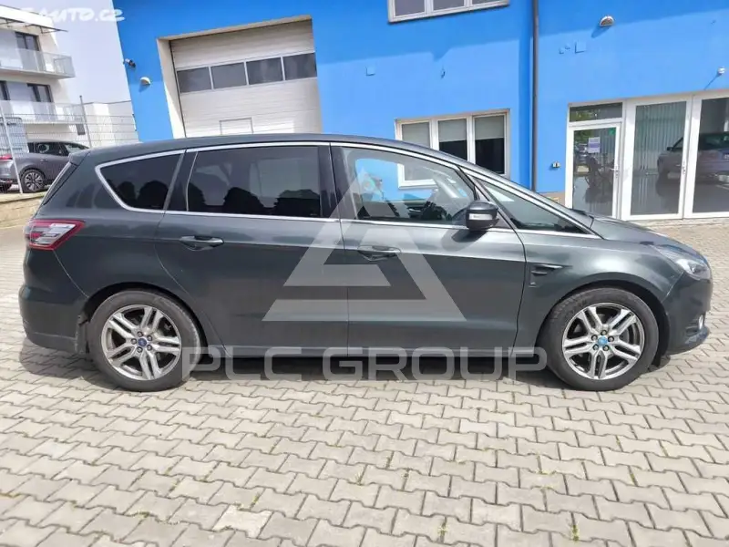 2016 Ford S-Max