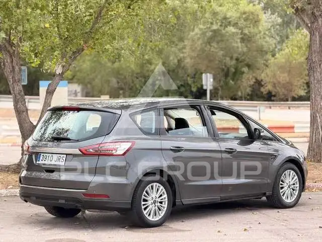 2016 Ford S-Max