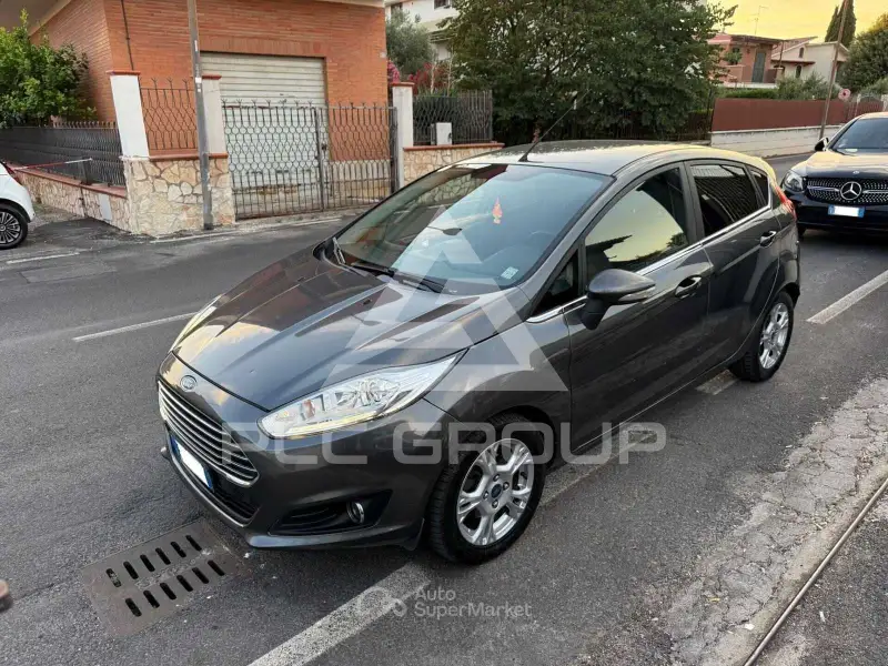 2016 Ford FIESTA