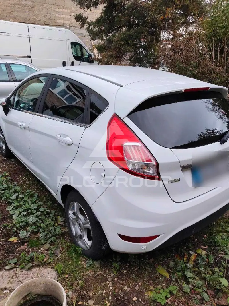 2016 Ford FIESTA