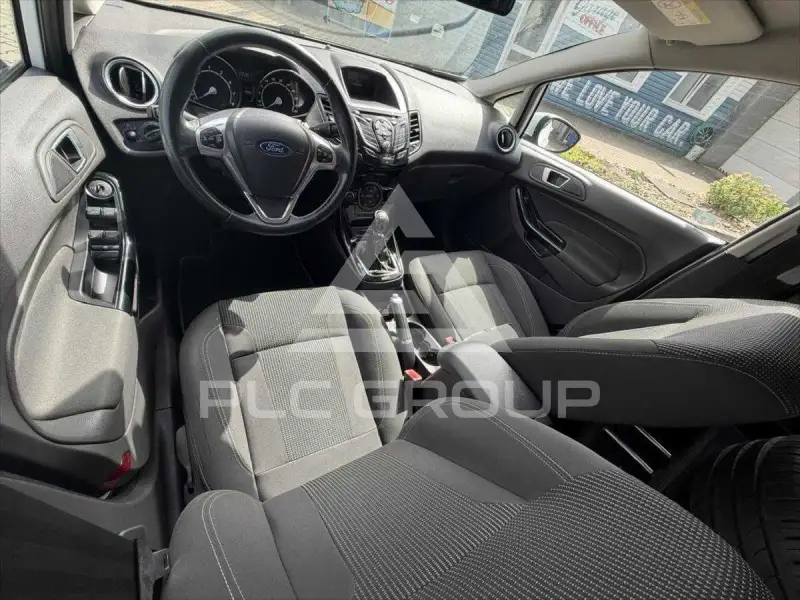 2016 Ford FIESTA