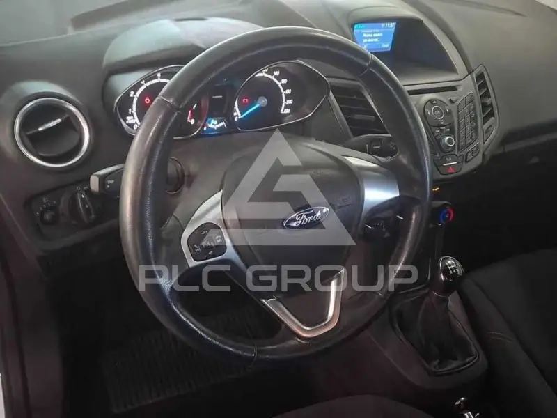 2016 Ford FIESTA