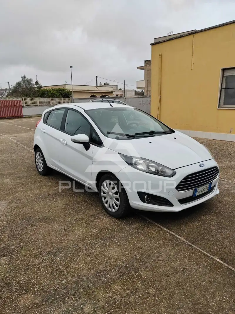 2016 Ford FIESTA