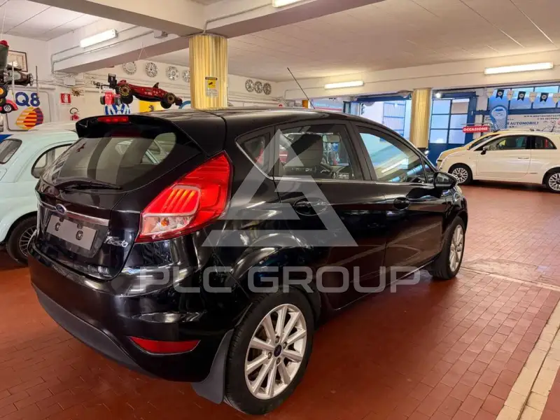 2016 Ford FIESTA