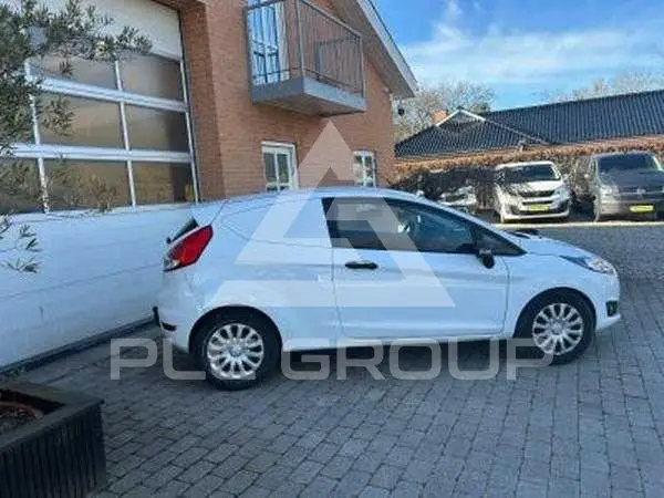 2016 Ford FIESTA