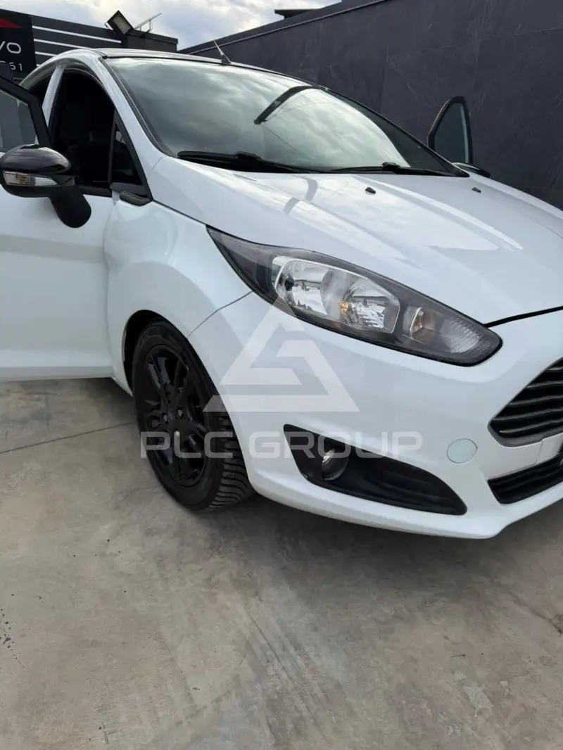 2016 Ford FIESTA