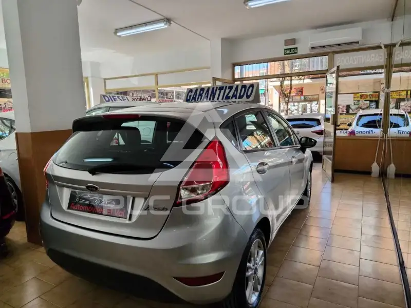 2016 Ford FIESTA