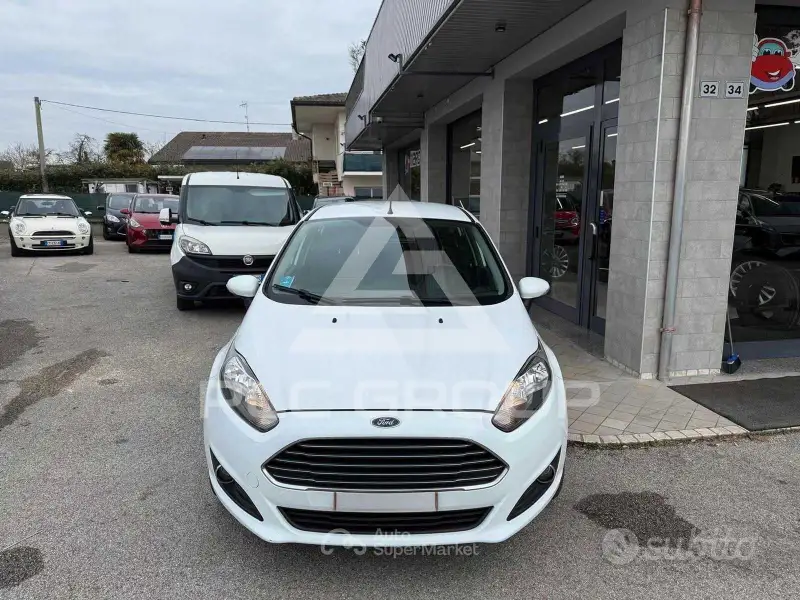 2016 Ford FIESTA