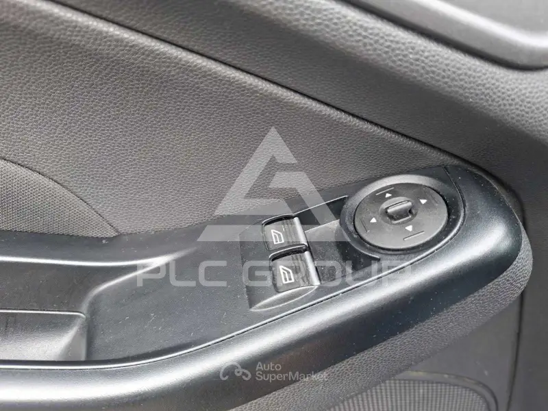 2016 Ford FIESTA
