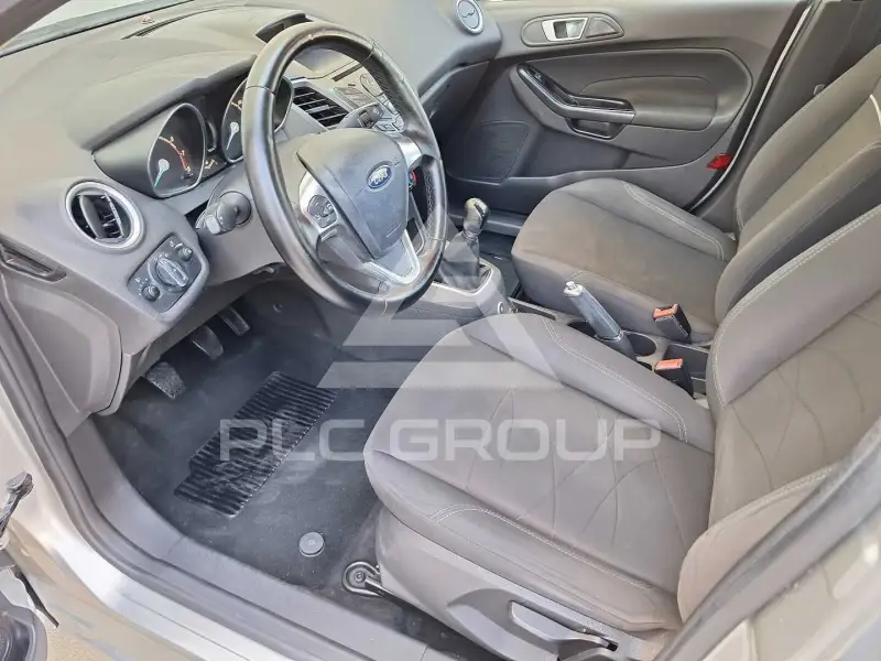 2016 Ford FIESTA