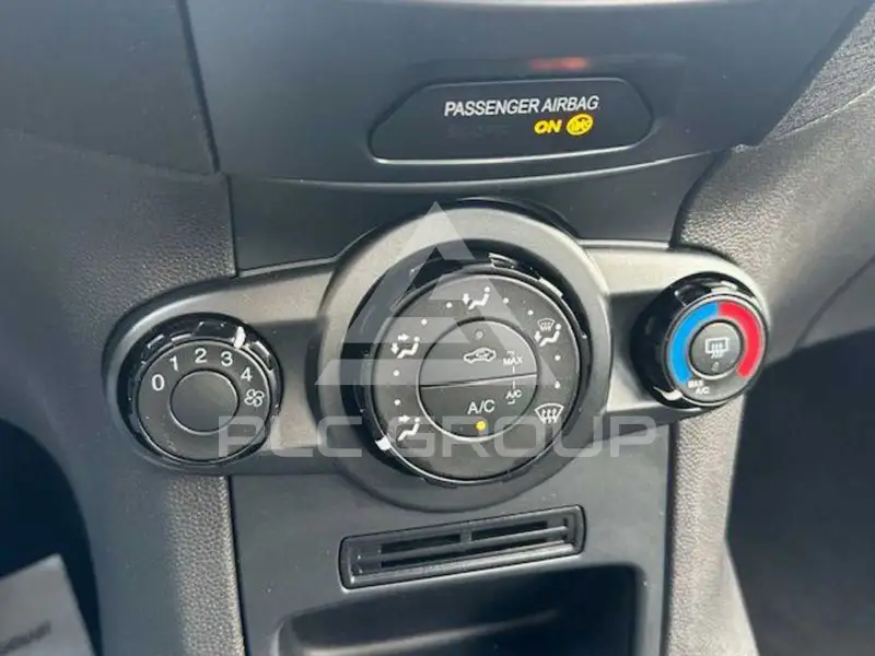 2016 Ford FIESTA