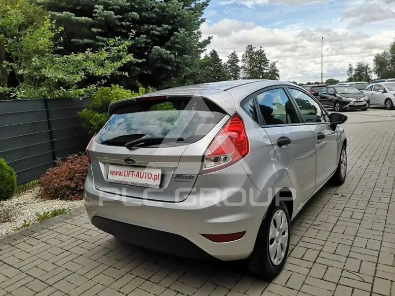 2016 Ford FIESTA
