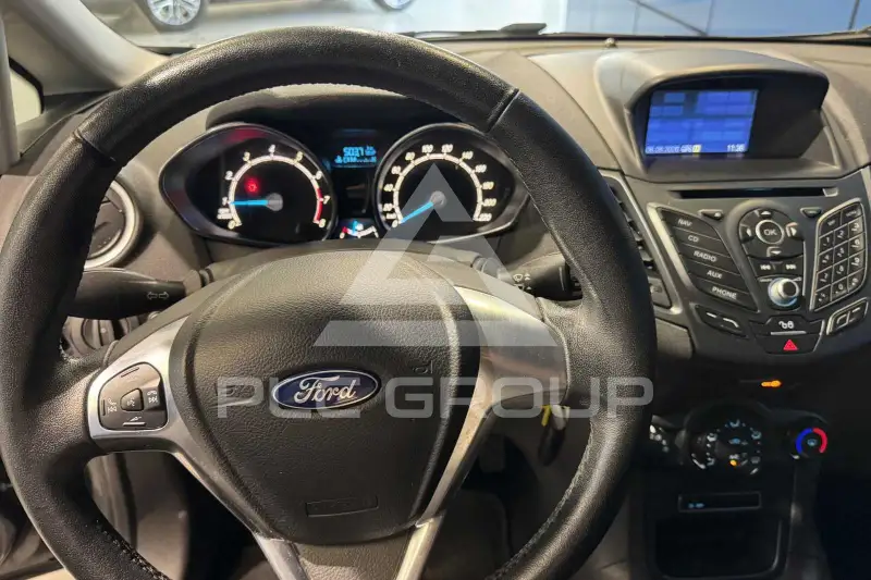 2016 Ford FIESTA